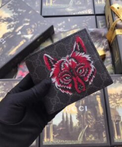 Replica Gucci Black Wolf Print GG Supreme Bi-fold Wallet 2