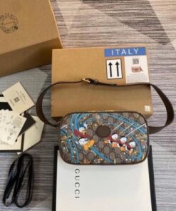 Replica Gucci x Disney Donald Duck Print Belt Bag 2