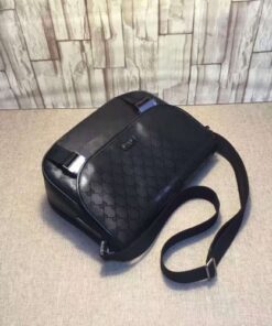 Replica Gucci medium messenger bag 201732 black GG imprimé