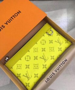 Replica Louis Vuitton Discovery Pochette Taigarama Bahia M30281 BLV1064 2