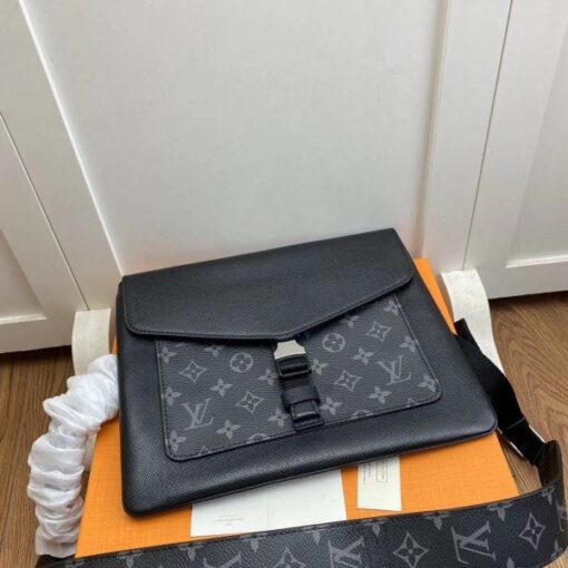 Replica Louis Vuitton Outdoor Flap Messenger Taiga Eclipse M30413 BLV899 3