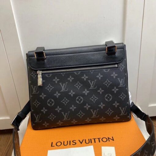 Replica Louis Vuitton Outdoor Flap Messenger Taiga Eclipse M30413 BLV899 5