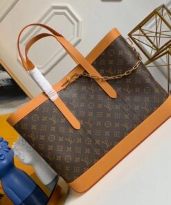 Replica Louis Vuitton Cabas Voyage Tote Monogram Canvas M44878 BLV916 2