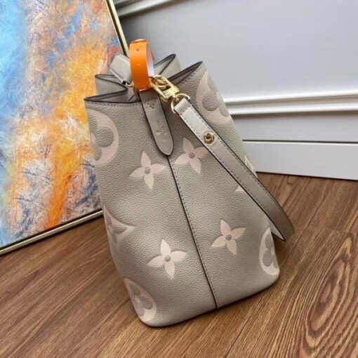 Replica Louis Vuitton NeoNoe MM Bag In Tourterelle Gray Leather M45555 BLV670 4