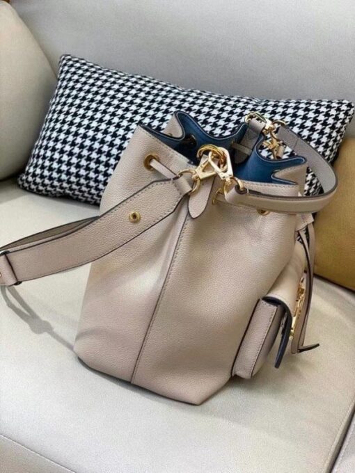 Replica Louis Vuitton Grey Lockme Bucket Bag M57688 BLV719 5