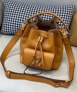 Replica Louis Vuitton Brwon Lockme Bucket Bag M57689 BLV732 2