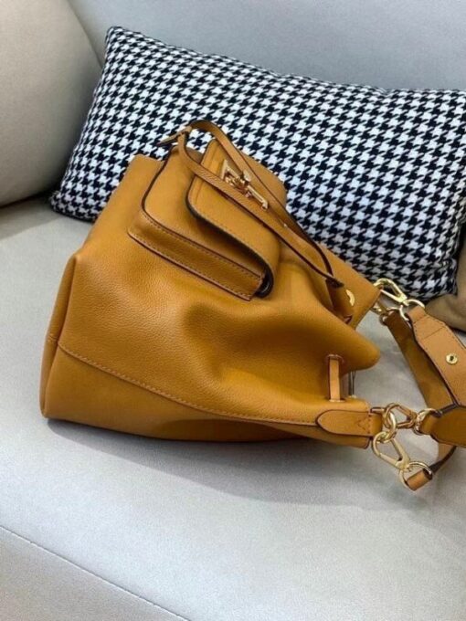 Replica Louis Vuitton Brwon Lockme Bucket Bag M57689 BLV732 7