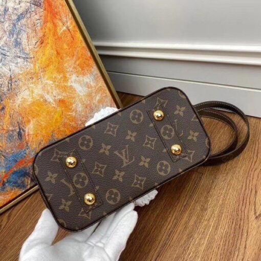 Replica Louis Vuitton Alma BB Bag Monogram Vernis M90584 BLV615 6