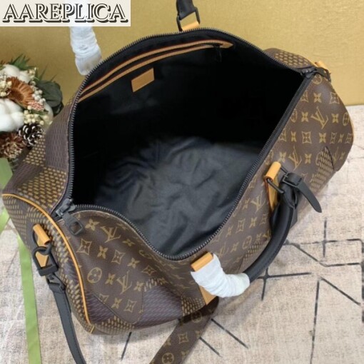 Replica Louis Vuitton LV2 Keepall Bandouliere 50 Bag N40360 7