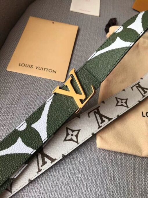 Replica Louis Vuitton LV Iconic 30mm Reversible Belt M0151U 5