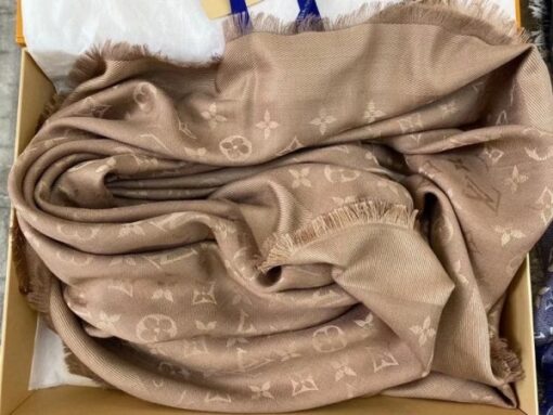 Replica Louis Vuitton Cappuccino Monogram Shawl M75872 2