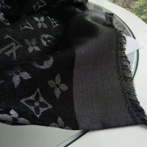 Replica Louis Vuitton Monogram Shine Shawl M72252 3