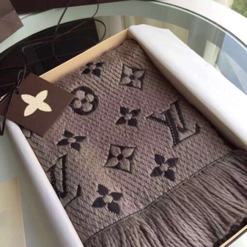 Replica Louis Vuitton Logomania Scarf M72242 4