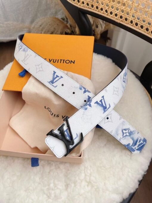 Replica Louis Vuitton LV Shape 40mm Belt Monogram Motif M0358V 2