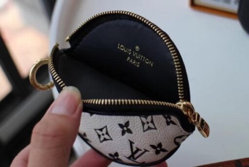 Replica Louis Vuitton LV Crafty Trio Pouch M69516 7