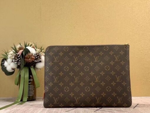 Replica Louis Vuitton Etui Voyage MM Monogram Canvas M44499 4