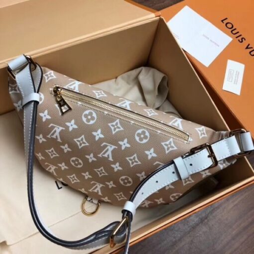 Replica Louis Vuitton Bumbag Giant Monogram Canvas M44611 6