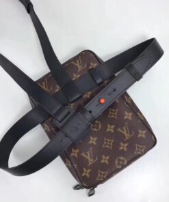 Replica Louis Vuitton Utility Side Bag Monogram M44477 2