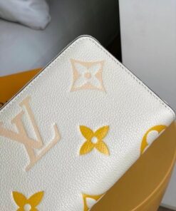 Replica Louis Vuitton Zippy Wallet The Pool M80402 2