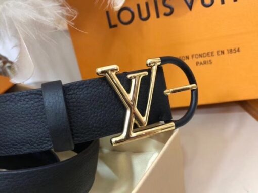 Replica Louis Vuitton LV Essential 30mm Belt M0240W 4