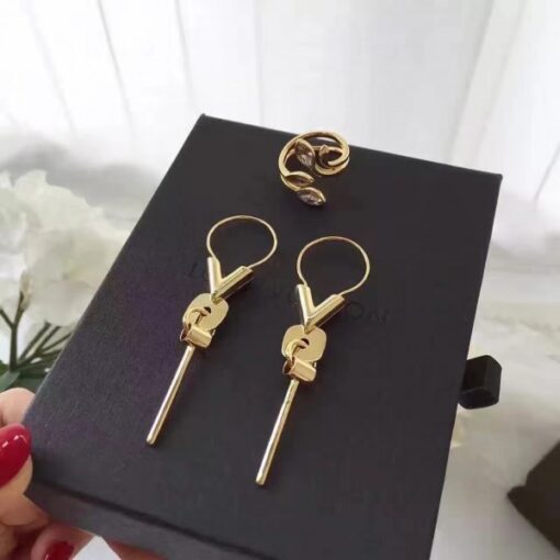 Replica Louis Vuitton Essential V Earrings M00190 2