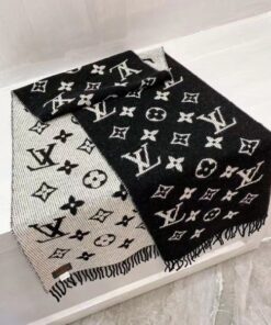 Replica Louis Vuitton Black Daily LV Scarf M76701 2