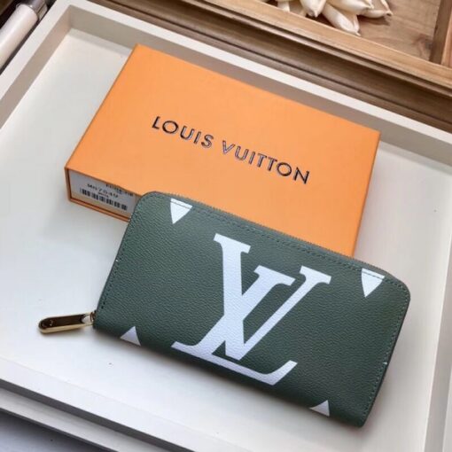 Replica Louis Vuitton Zippy Wallet Giant Monogram Canvas M67549 5