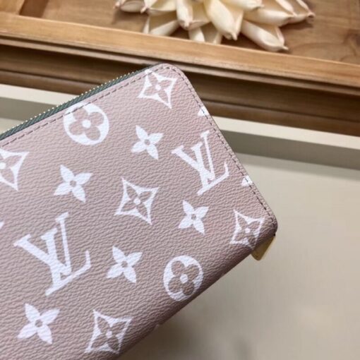 Replica Louis Vuitton Zippy Wallet Giant Monogram Canvas M67549 6