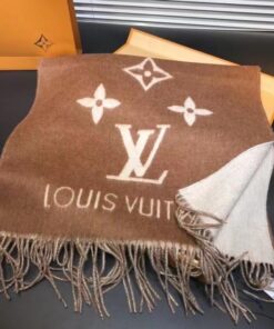 Replica Louis Vuitton Caramel Reykjavik Scarf M76637 2