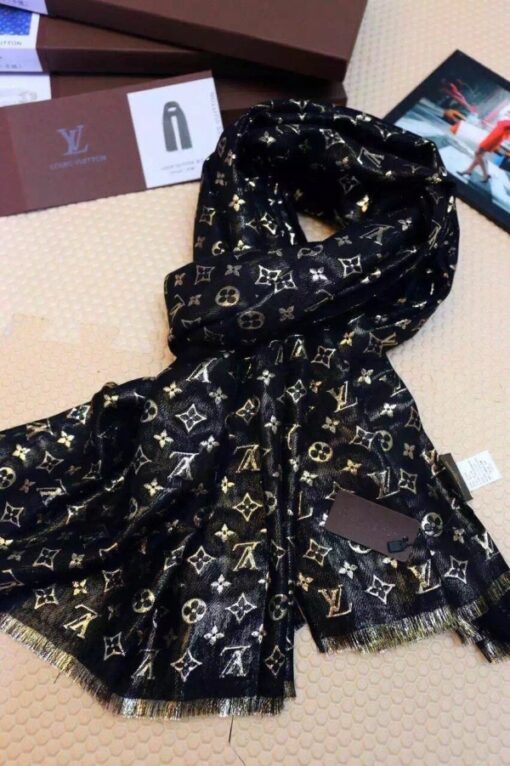 Replica Louis Vuitton Monogram So Glitter Stole M73938 8