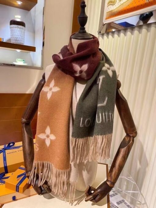 Replica Louis Vuitton Reykjavik Gradient Scarf M76881 5