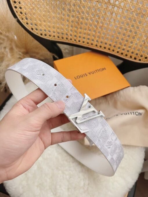 Replica Louis Vuitton LV Initiales 40MM Reversible Belt Damier Salt MP300V 7