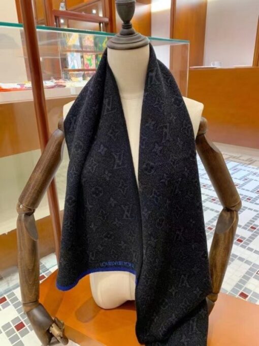 Replica Louis Vuitton My Monogram Eclipse Scarf M76240 4