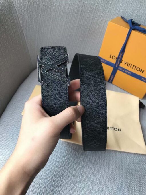 Replica Louis Vuitton LV Initiales 40MM Reversible Belt Taiga Leather M0157V 3