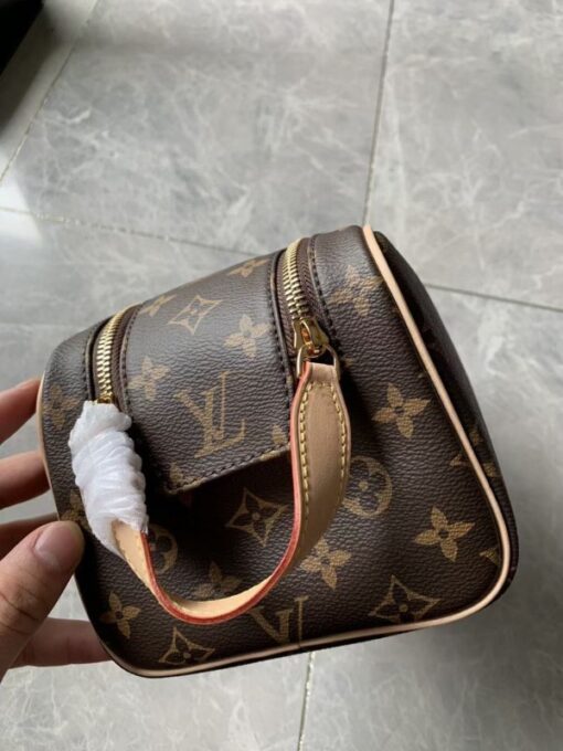 Replica Louis Vuitton Dopp Kit Toilet Pouch Monogram Canvas M44494 3