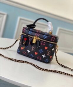 Replica Louis Vuitton Game On Vanity PM Black Bag M57482 2