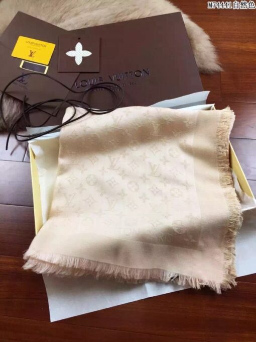 Replica Louis Vuitton Monogram Shawl M71360 2