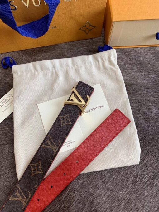 Replica Louis Vuitton LV Initiales 30MM Reversible Belt Monogram M9498U 4