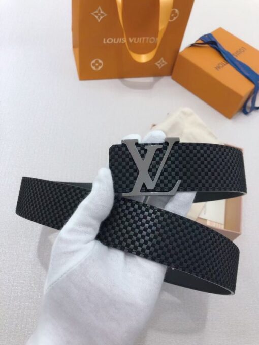 Replica Louis Vuitton LV Initiales 40MM Reversible Belt Suede M6875P 6