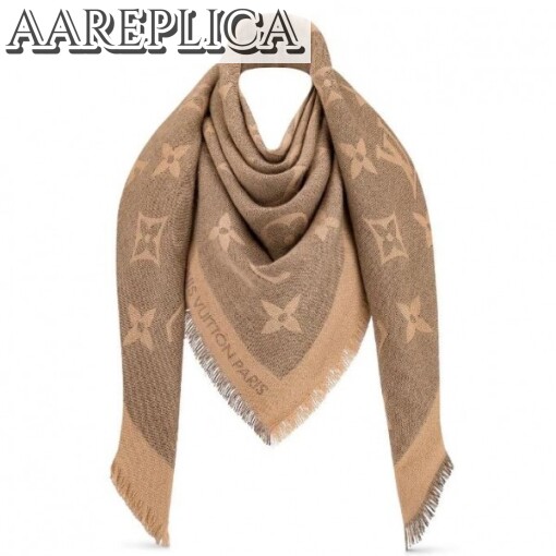 Replica Louis Vuitton Beige Monogram Giant Shawl MP2382