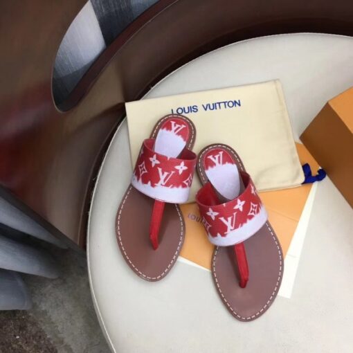 Replica Louis Vuitton LV Escale Palma Flat Thong Red 4