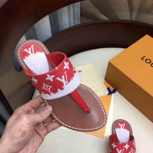 Replica Louis Vuitton LV Escale Palma Flat Thong Red 8