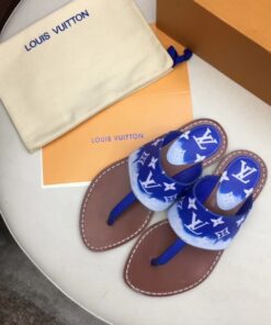 Replica Louis Vuitton LV Escale Palma Flat Thong Blue 2