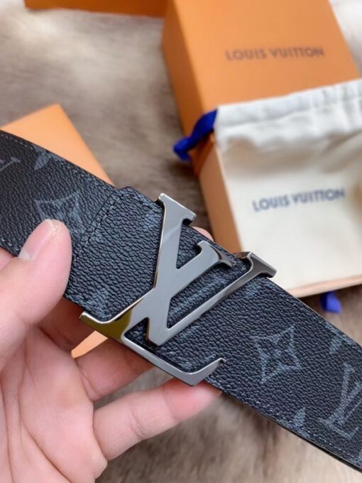 Replica Louis Vuitton LV Initiales 40MM Reversible Belt Monogram Eclipse M9043S 5