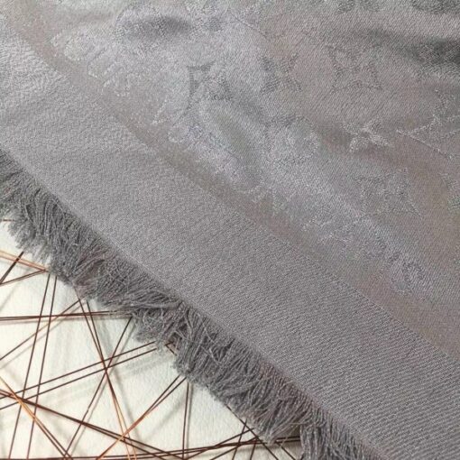 Replica Louis Vuitton Monogram Shawl M75120 4