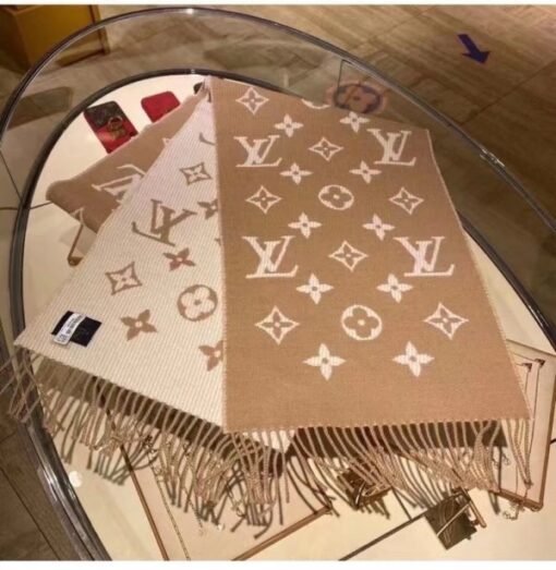 Replica Louis Vuitton Beige Daily LV Scarf M76700 3