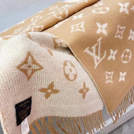 Replica Louis Vuitton Beige Daily LV Scarf M76700 4