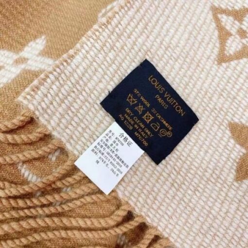 Replica Louis Vuitton Beige Daily LV Scarf M76700 8