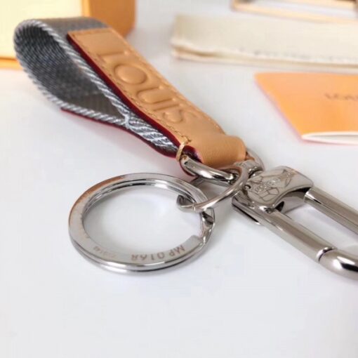 Replica Louis Vuitton Light Infinity Dragonne Bag Charm and Key Holder MP0168 7