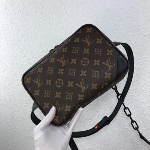 Replica Louis Vuitton Utility Front Bag Monogram M44468 8